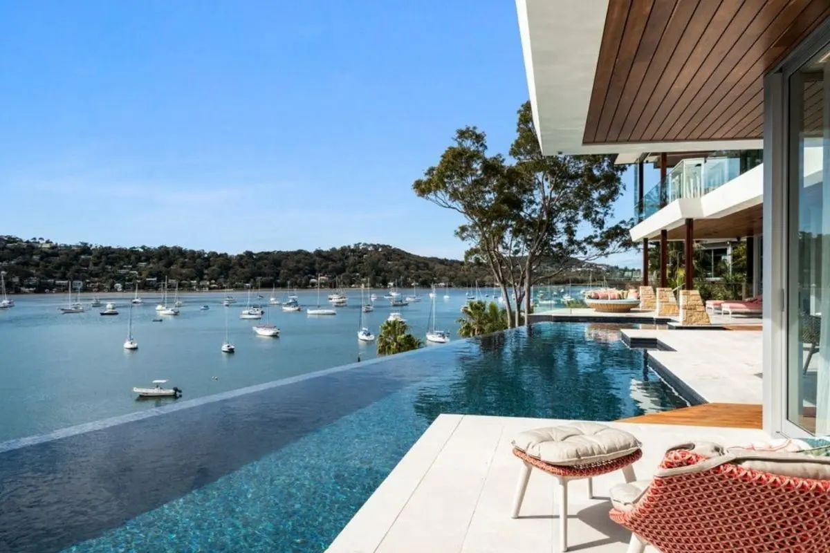 59-waterfront-home-deck-buyers-agent-manly Manly waterfront home with luxury deck, buyers agent Manly dream listing.